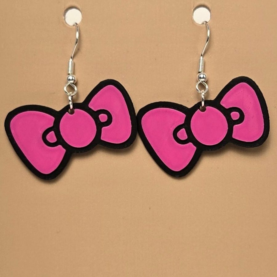 Boucle d'oreille en forme de Boucle Hello Kitty avec crochets hypoallergéniques sans nickel
