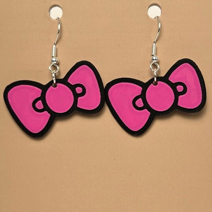 Boucle d'oreille en forme de Boucle Hello Kitty avec crochets hypoallergéniques sans nickel