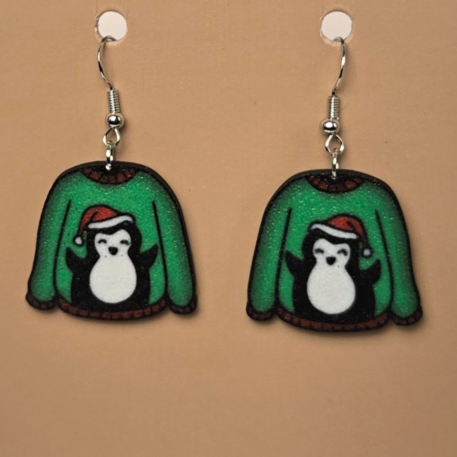 Boucle d'oreille en forme de Chandail Pingouin hivernale avec crochets hypoallergéniques sans nickel