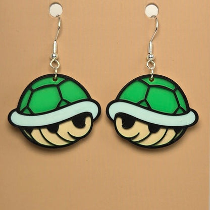 Boucle d'oreille en forme de Coquille verte inspirée de l’univers Nintendo avec crochets hypoallergéniques sans nickel