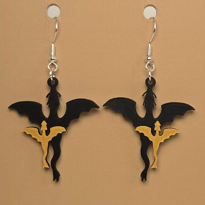 Boucle d'oreille en forme de Fourth Wing avec crochets hypoallergéniques sans nickel