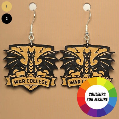Boucle d'oreille en forme de Fourth Wing War College avec crochets hypoallergéniques sans nickel