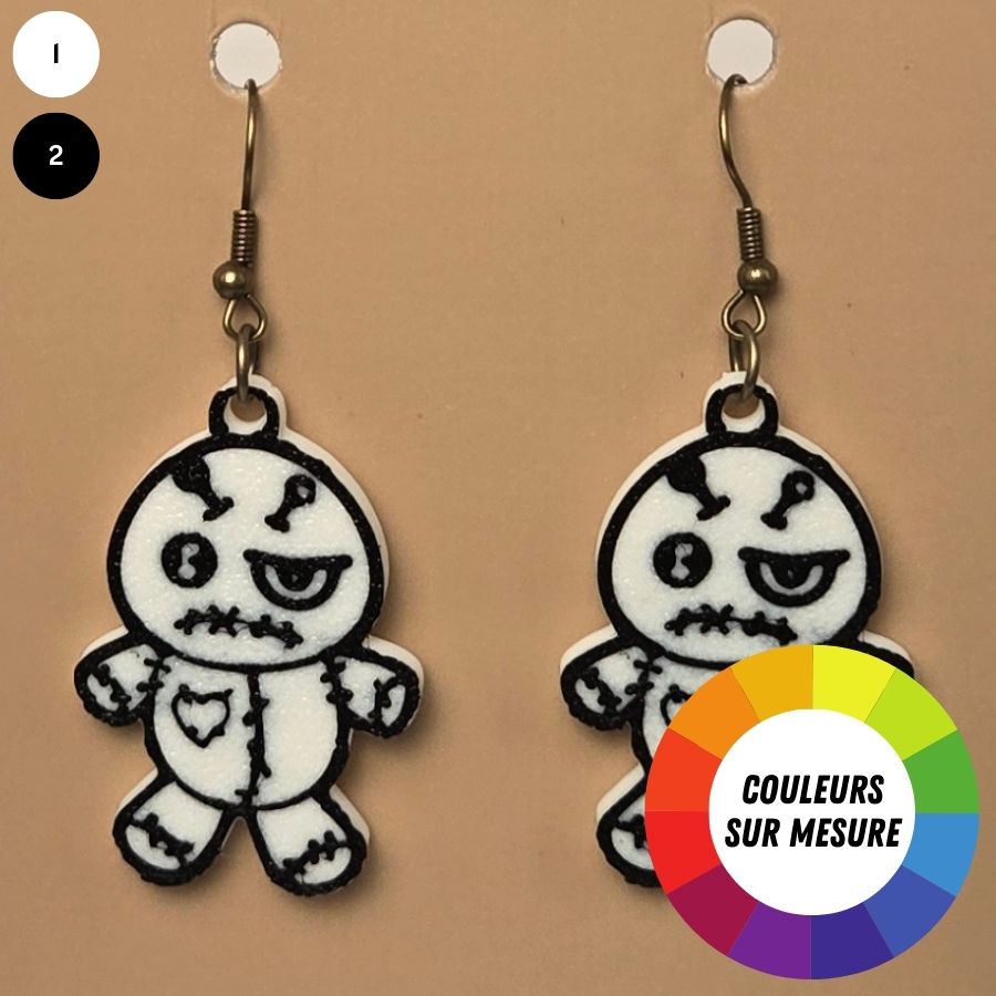 Boucle d'oreille en forme de Poupée Voudou avec crochets hypoallergéniques sans nickel
