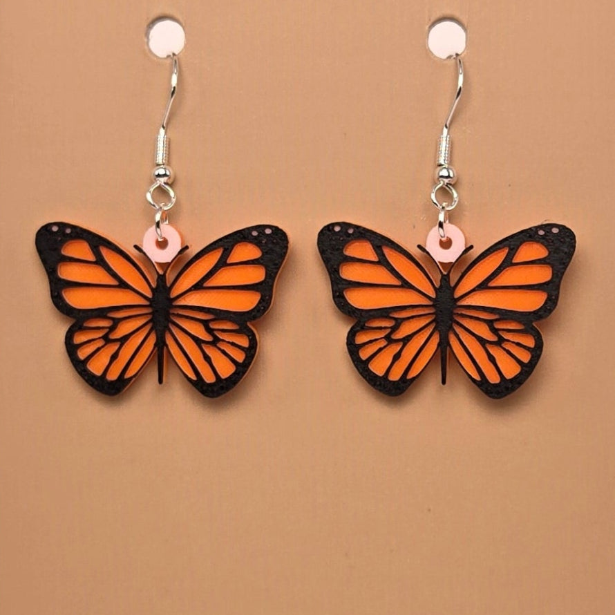 Boucle d'oreille en forme de Papillon Monarque - Hypoallergénique
