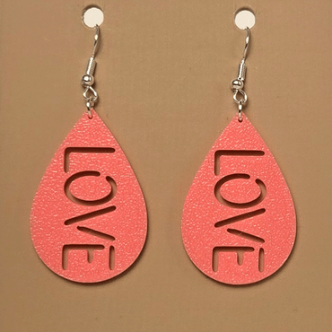 Boucle d'oreille en forme de Love - Hypoallergénique